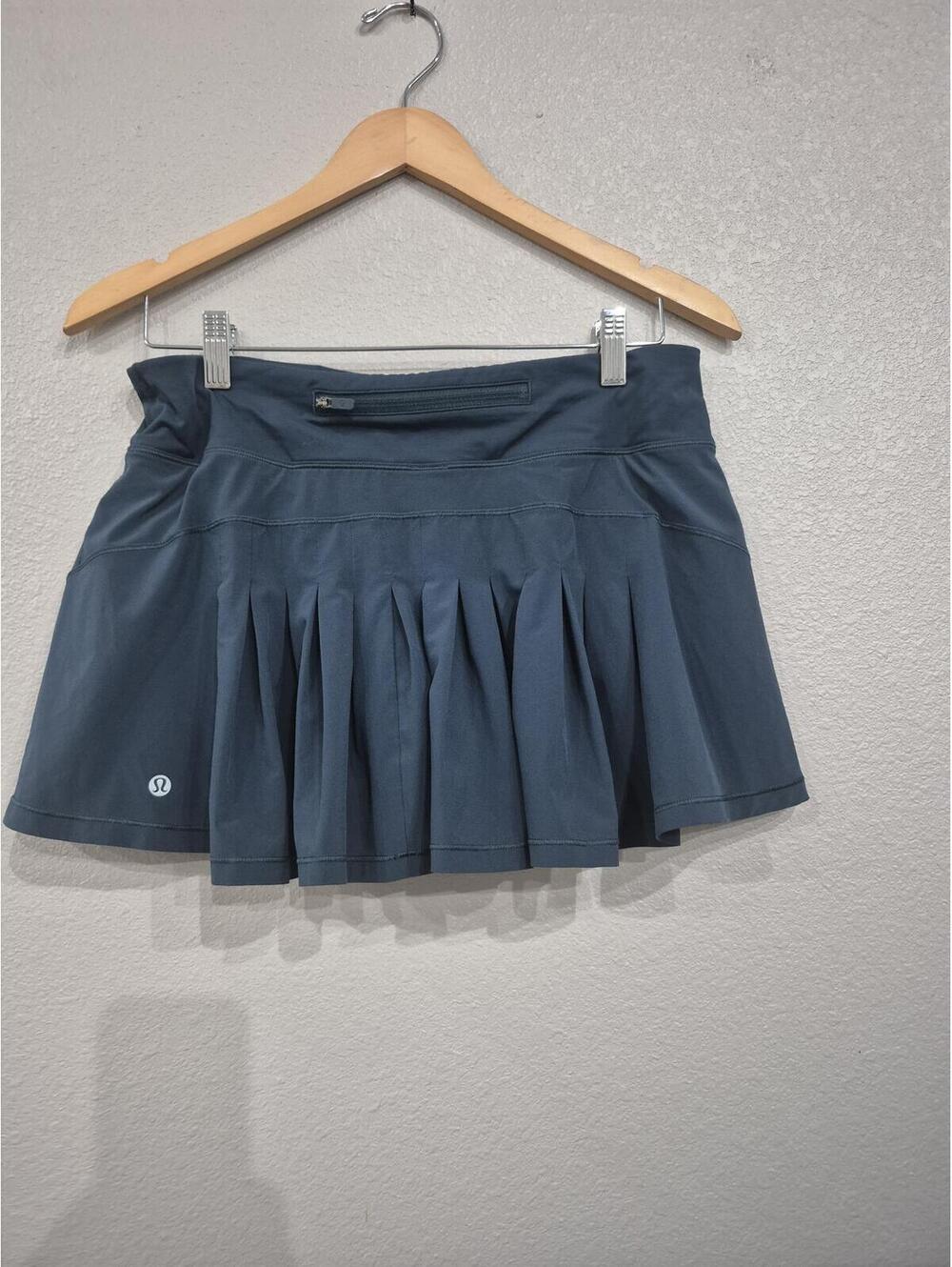 Lululemon circuit breaker Skirt Size 8 - Picture 2 of 5